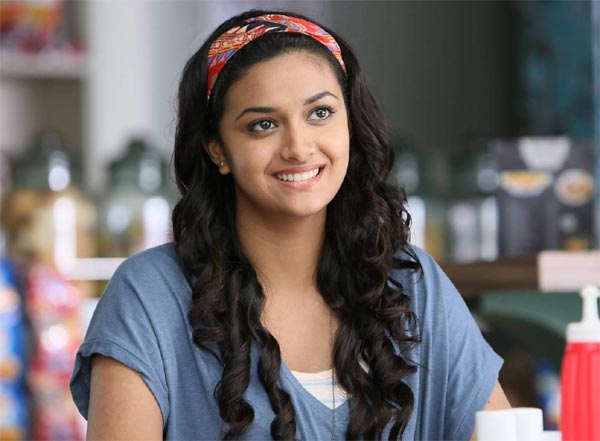 keerthi suresh,nenu sailaja,ram charan,glamour show  కీర్తి మనసు మార్చుకుందా? 